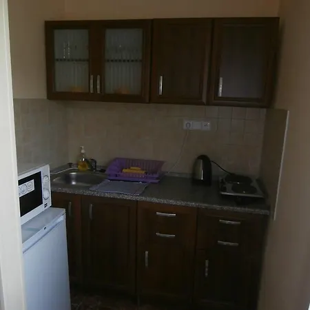 Jaro Хоцеради