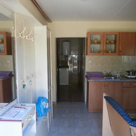 Jaro Apartmán *